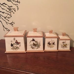 Kitchen canister set